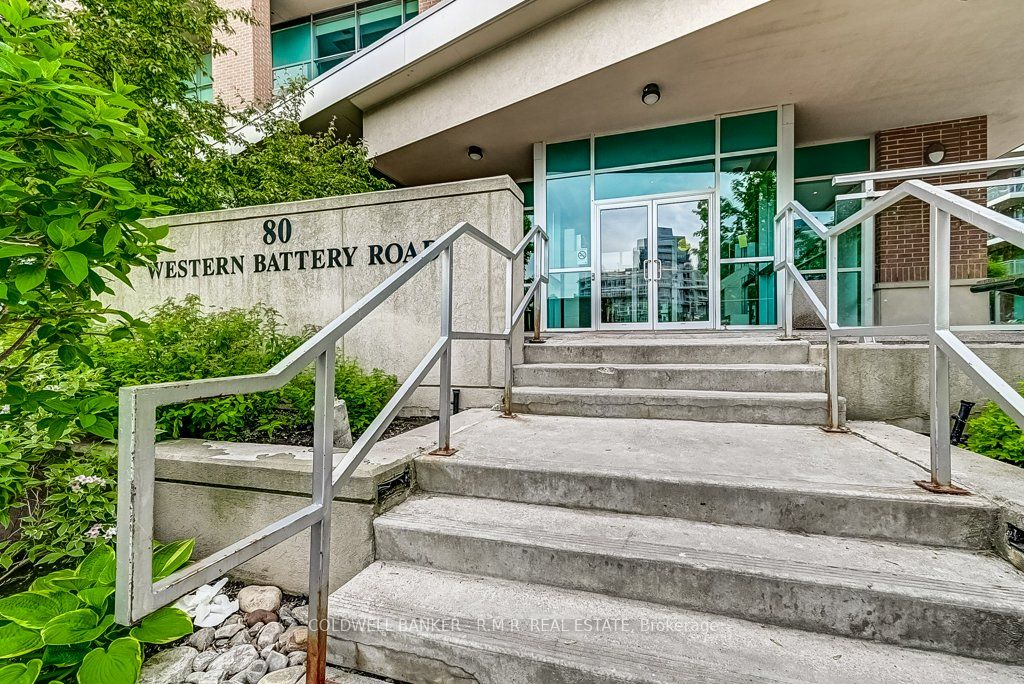 80 Western Battery Rd, #2406