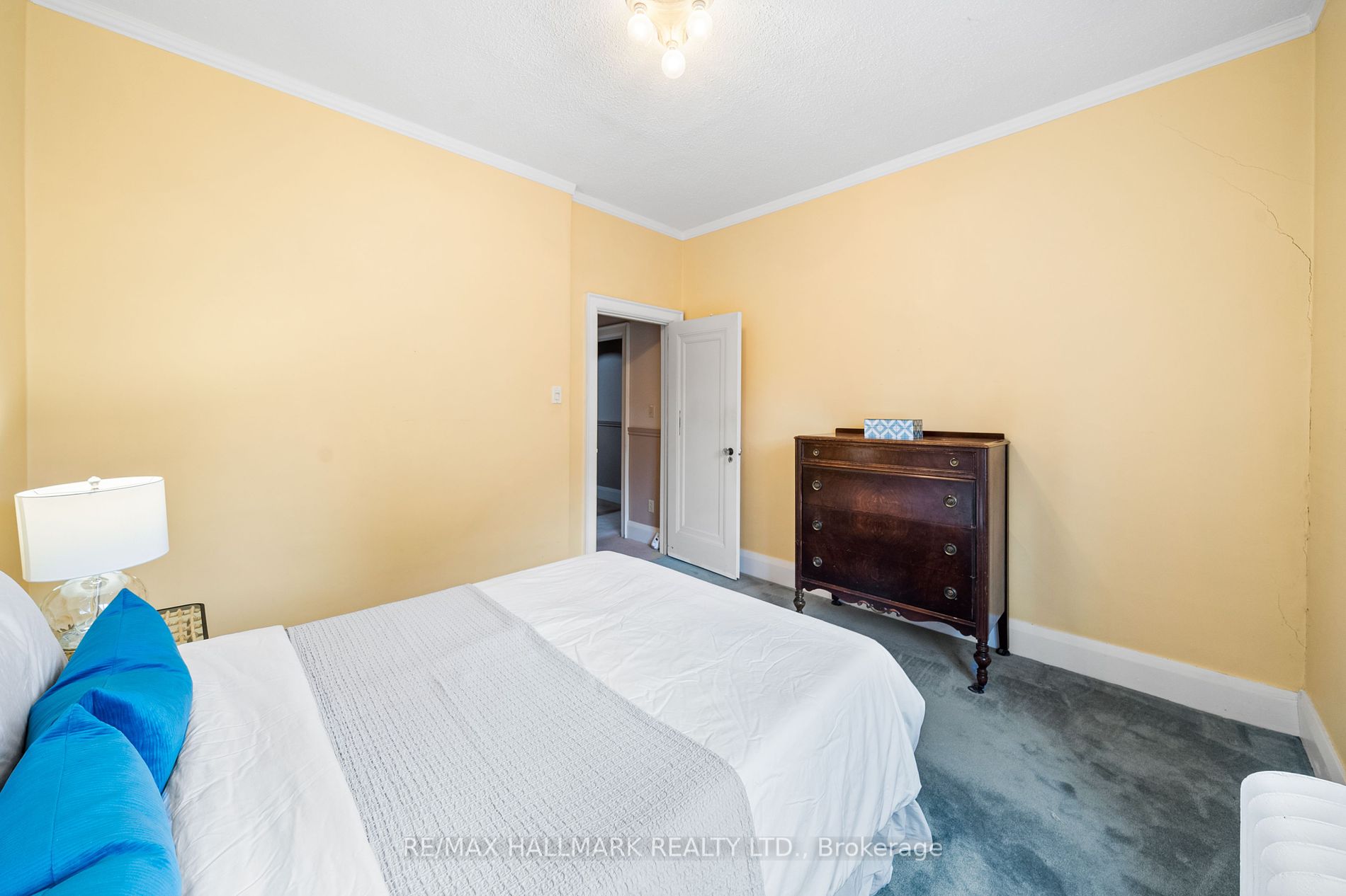144 Old Orchard Grove