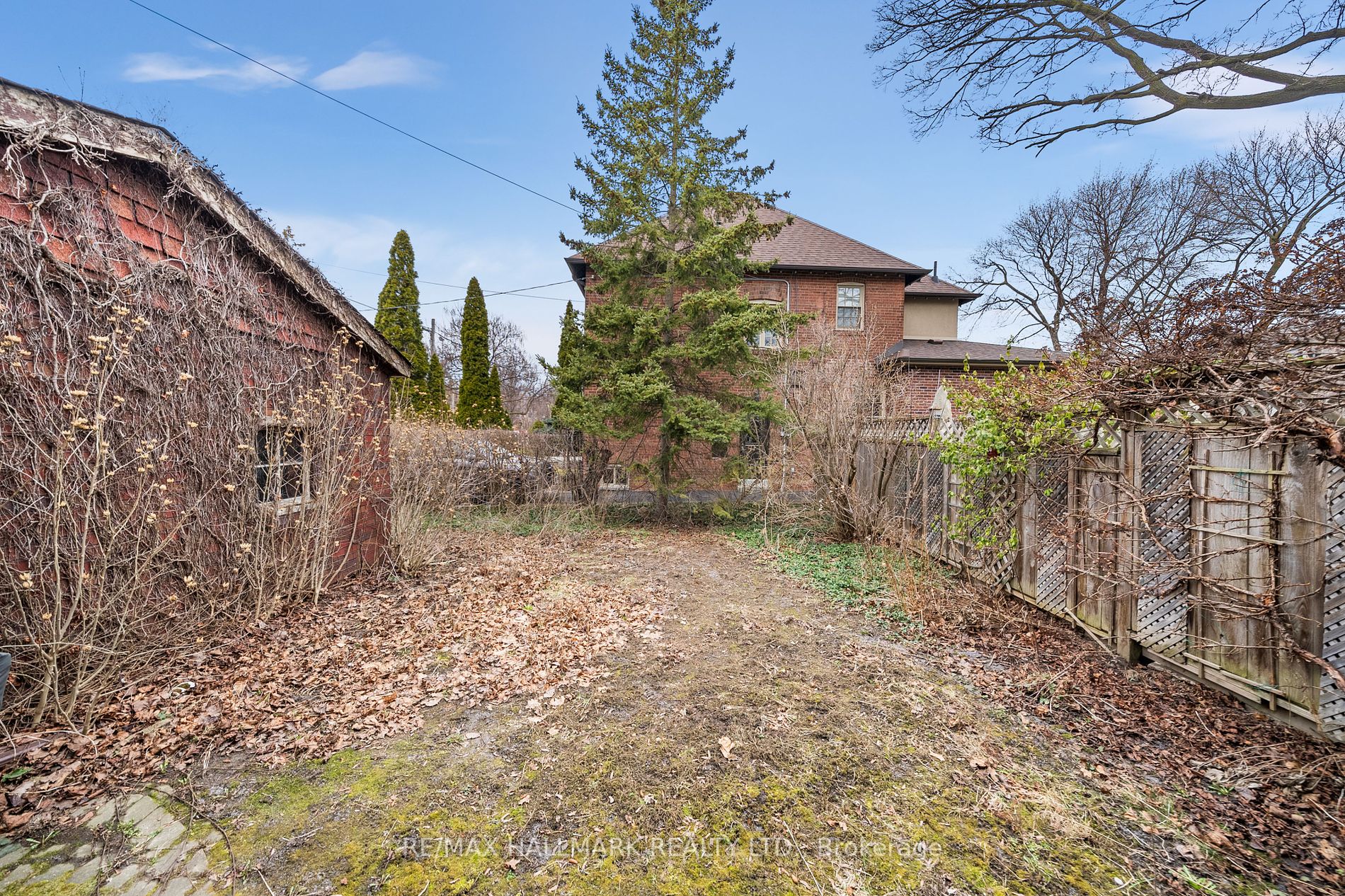 144 Old Orchard Grove