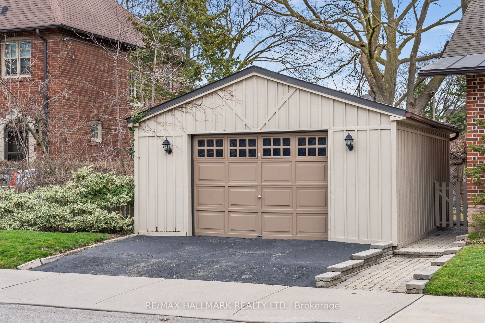 144 Old Orchard Grove