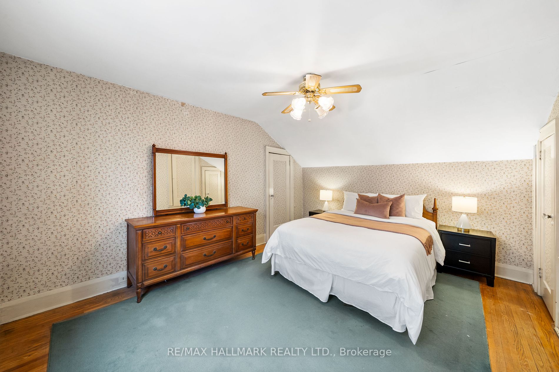 144 Old Orchard Grove