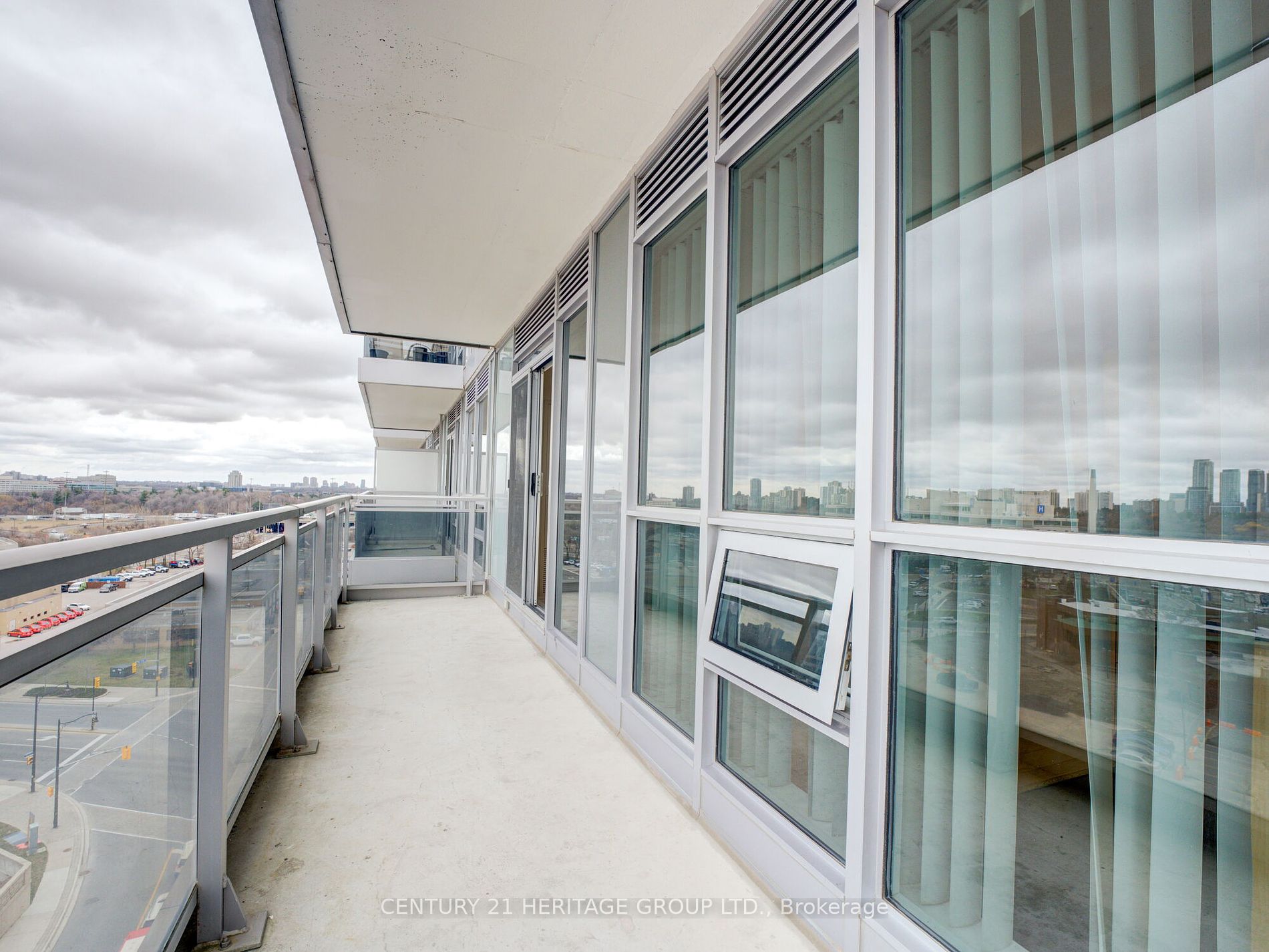 2756 Old Leslie Street, #909
