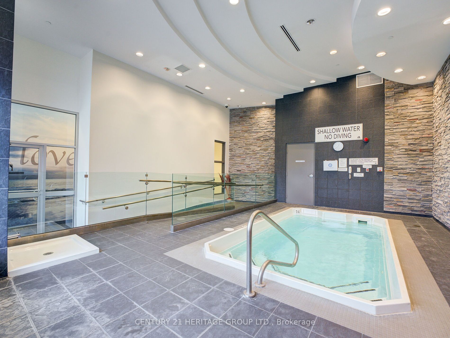 2756 Old Leslie Street, #909