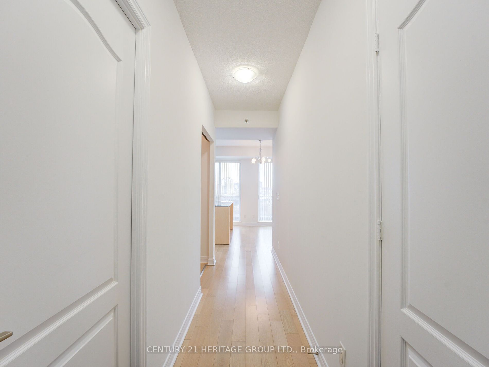 2756 Old Leslie Street, #909