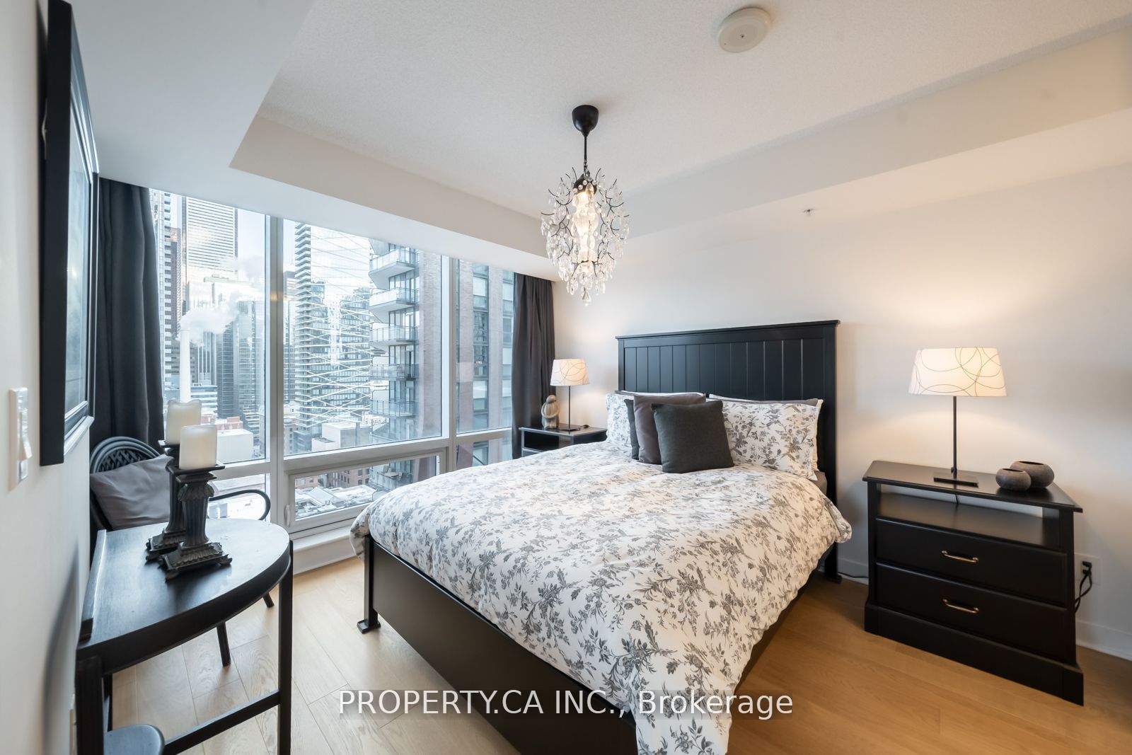 295 Adelaide St W, #1804