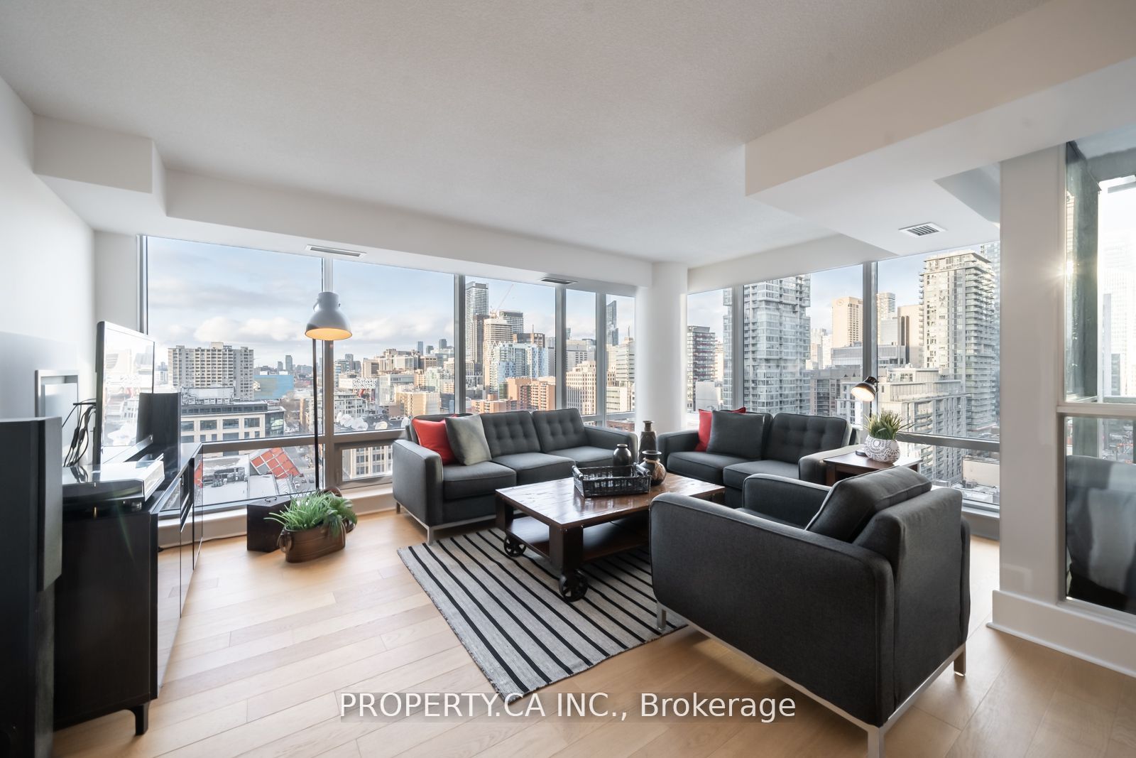295 Adelaide St W, #1804