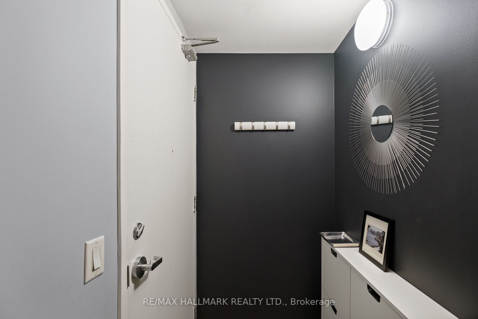 333 Adelaide St E, #1205