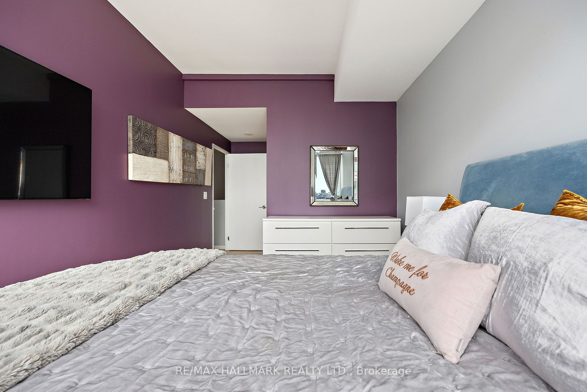 333 Adelaide St E, #1205