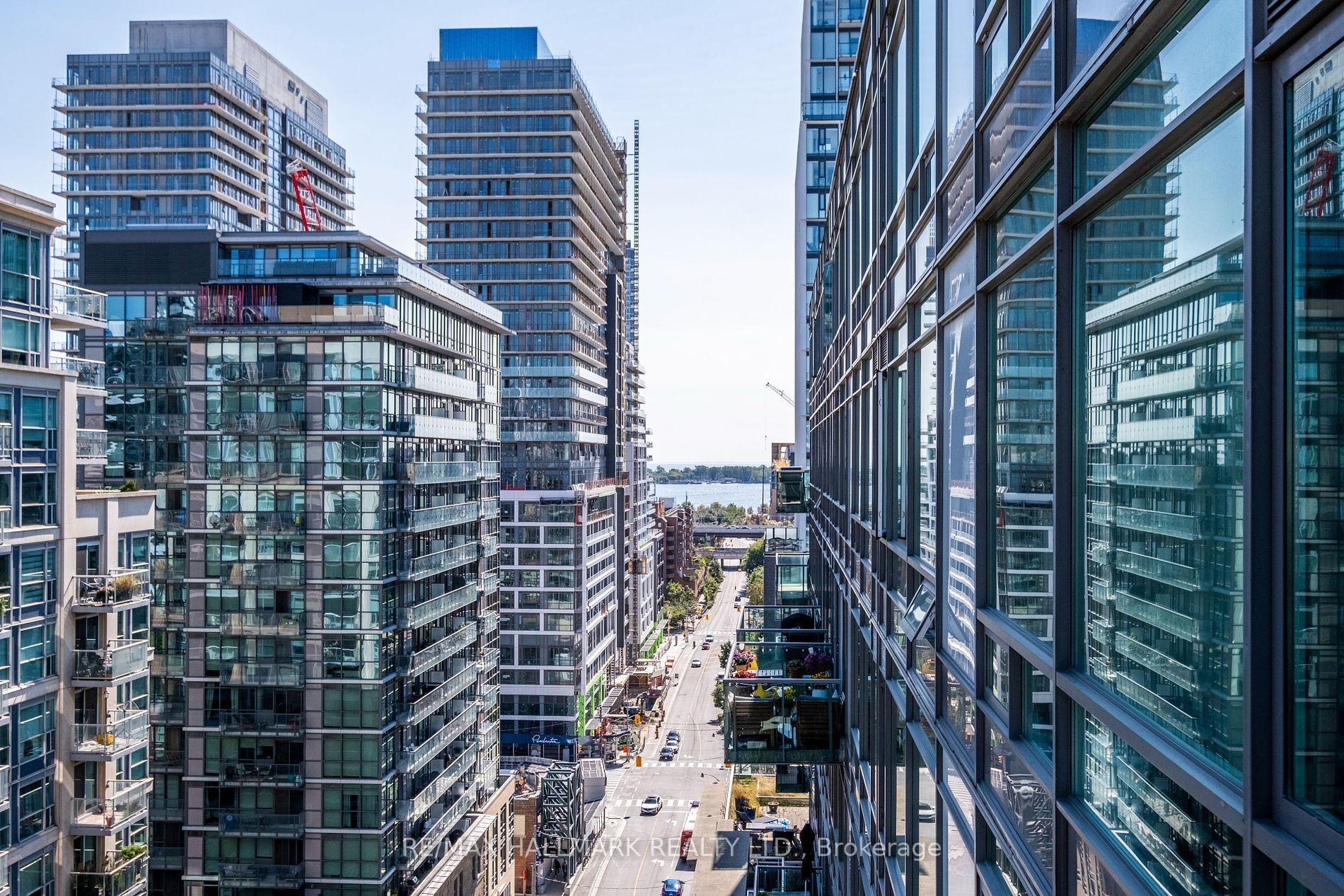 333 Adelaide St E, #1205