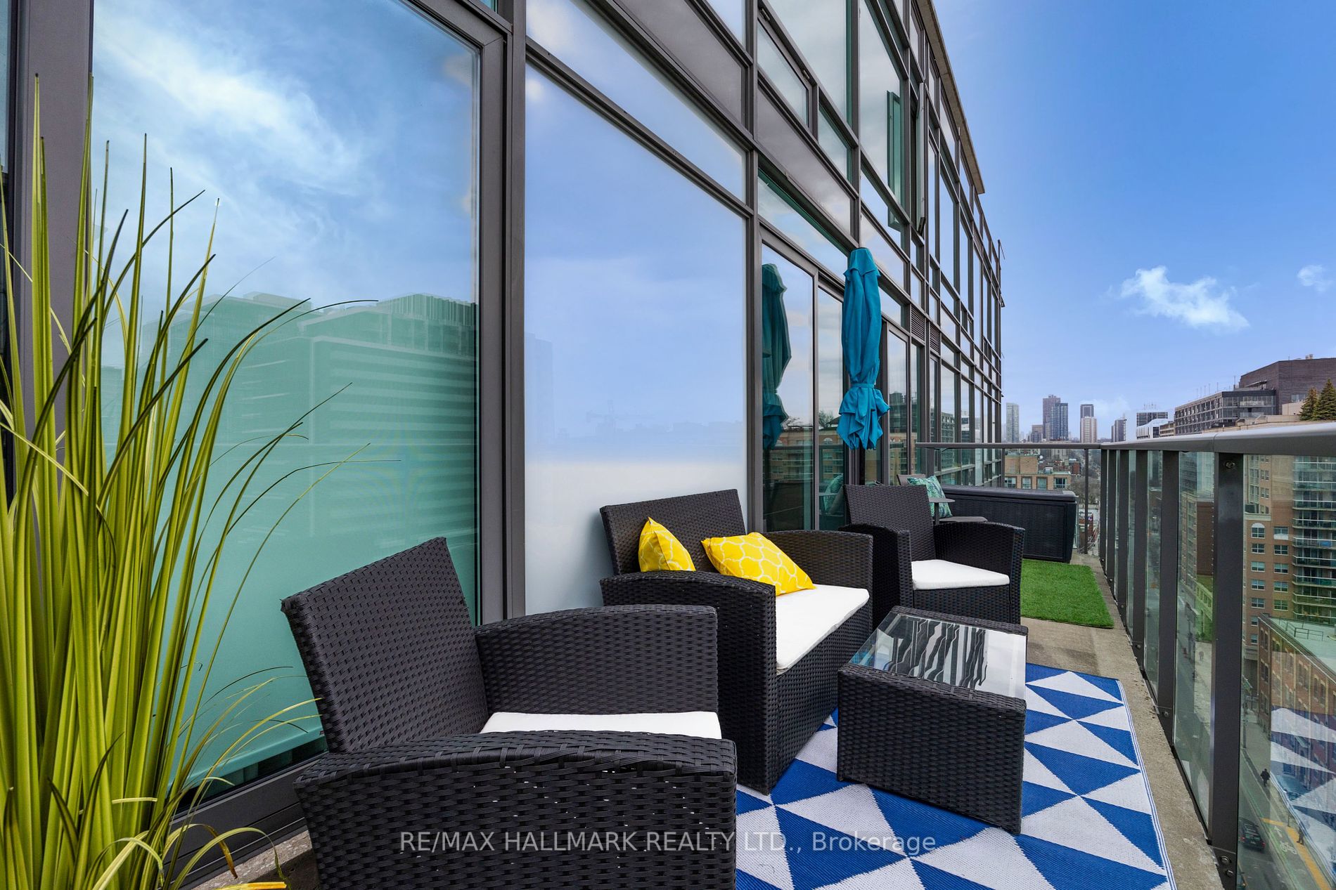 333 Adelaide St E, #1205