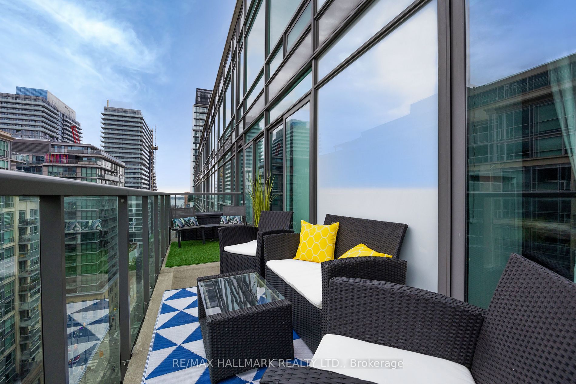333 Adelaide St E, #1205