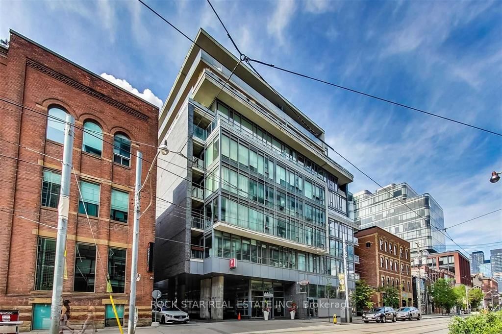 650 King Street W, #207