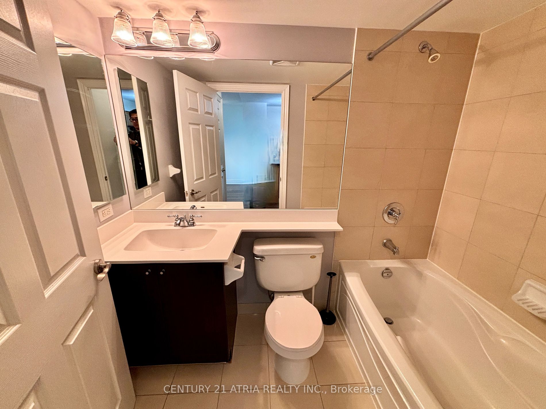 25 Greenview Ave, #924
