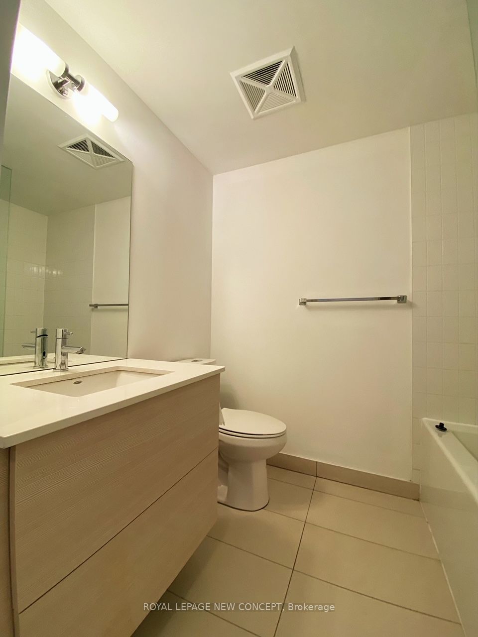 210 Simcoe Street, #2310