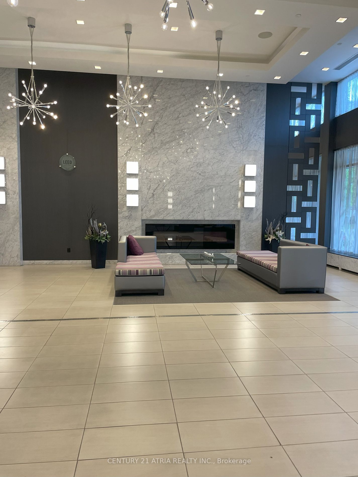 18 Graydon Hall Dr, #1301