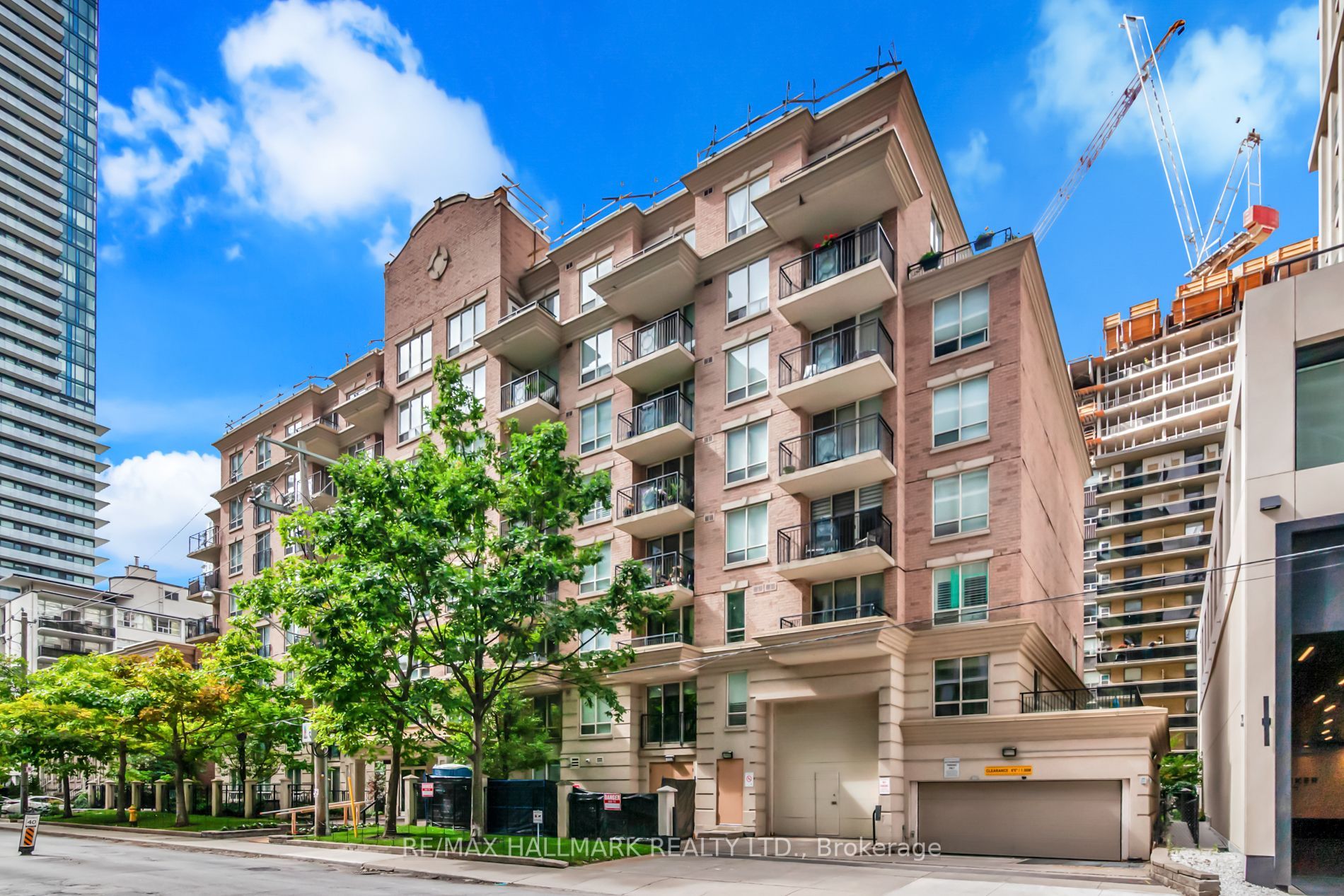 188 Redpath Avenue, #207