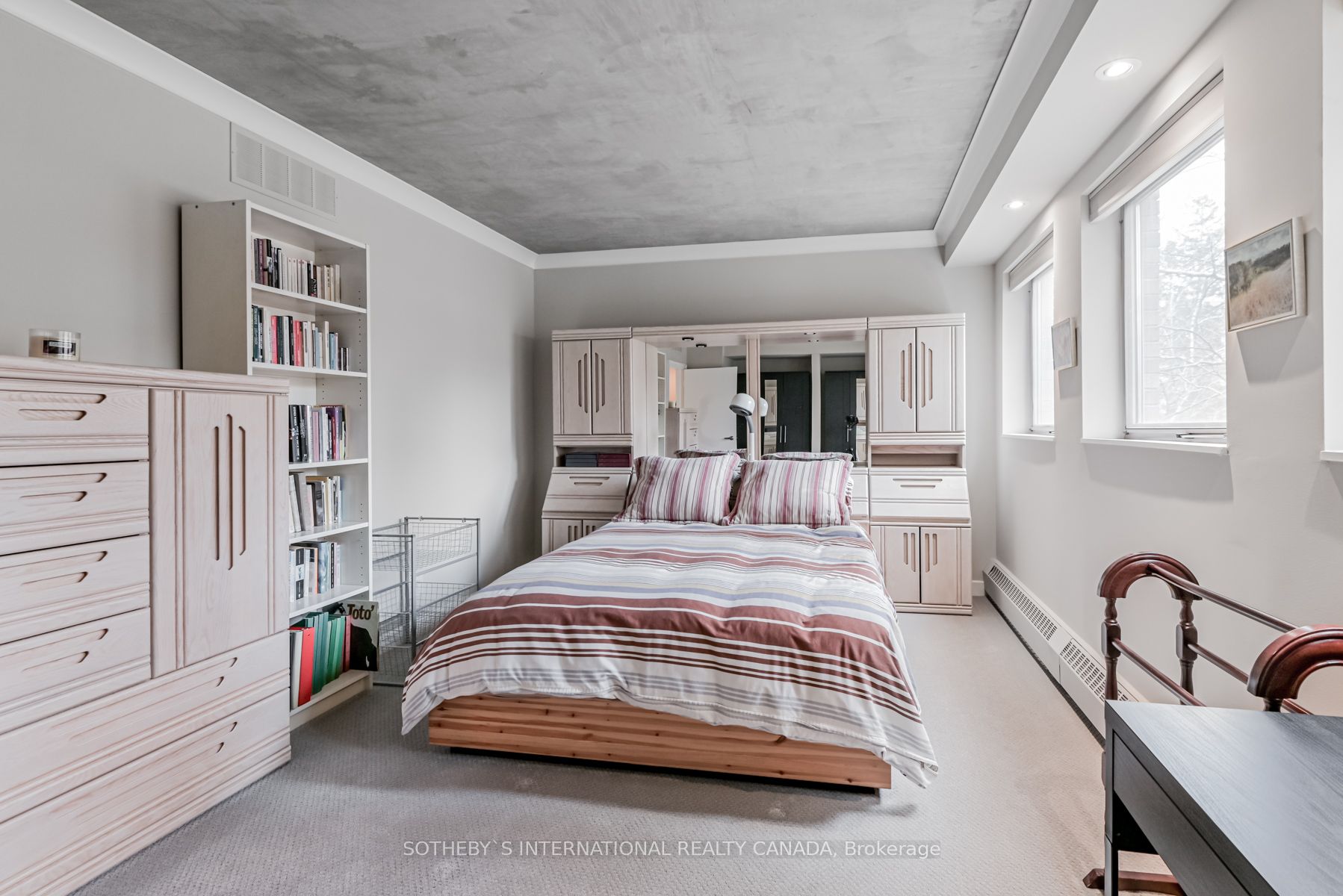 3 Duplex Avenue, #108