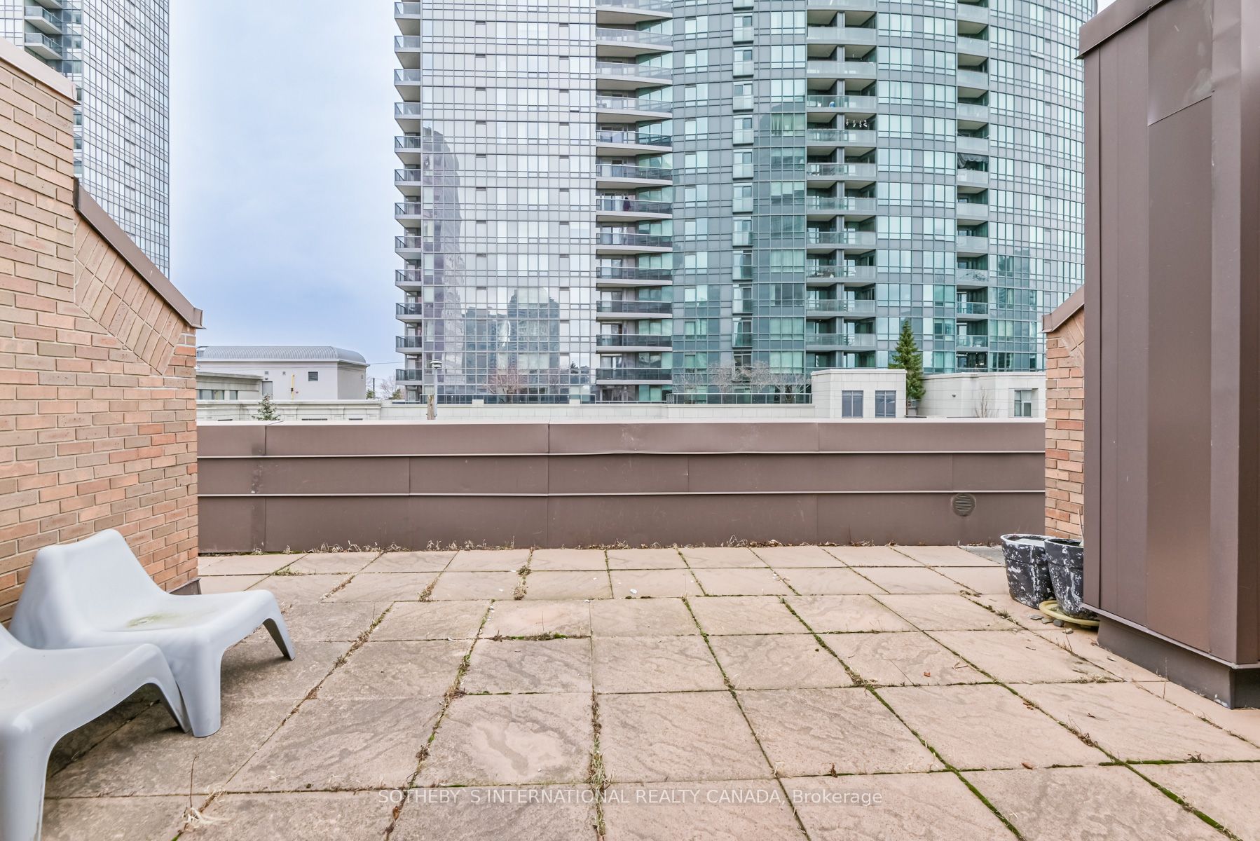 3 Duplex Avenue, #108