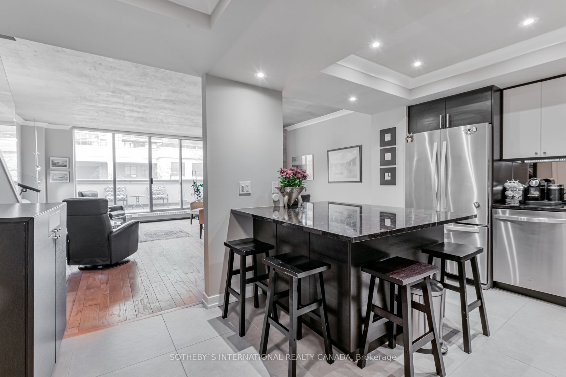 3 Duplex Avenue, #108