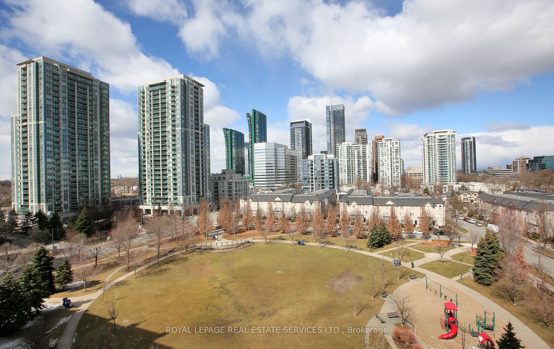55 Harrison Garden Boulevard #808