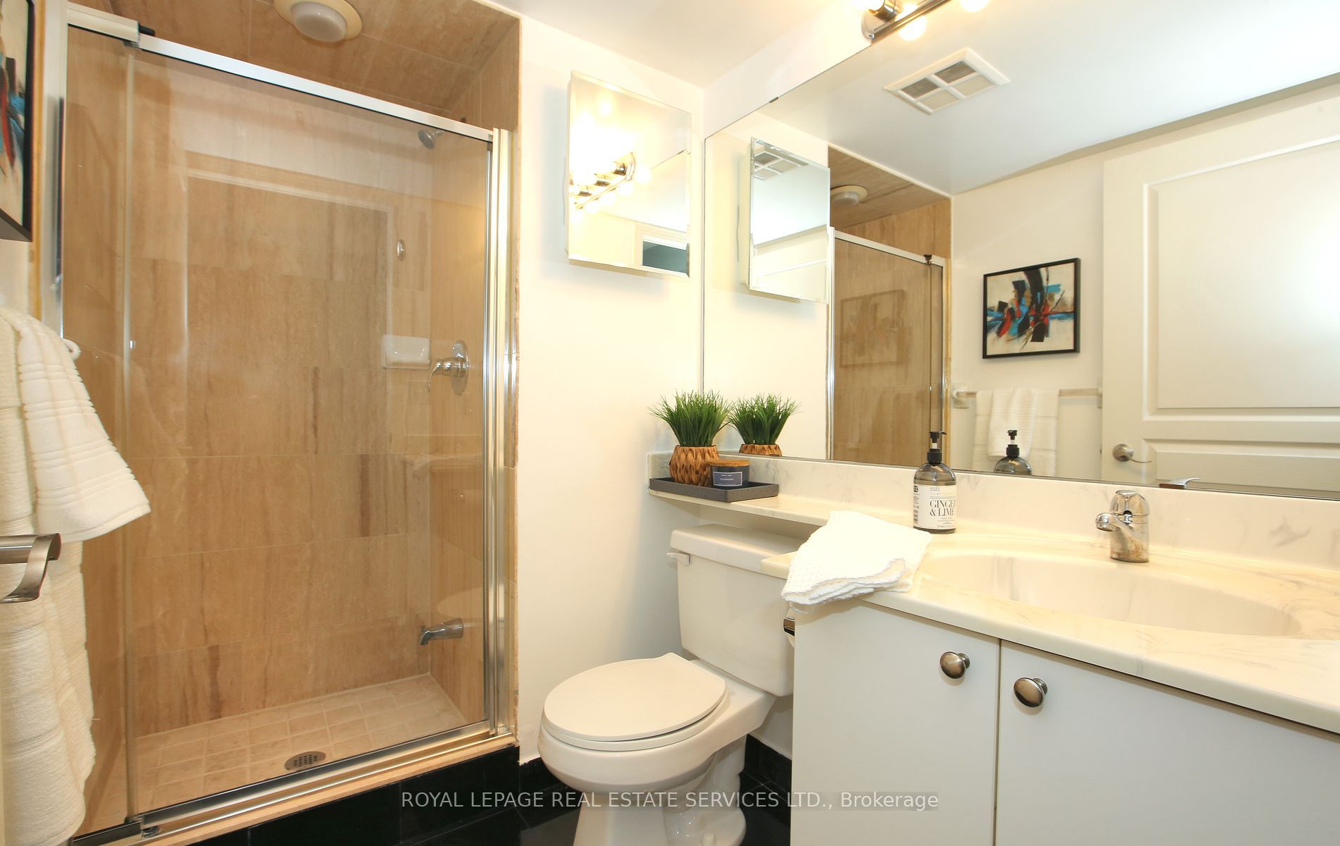 55 Harrison Garden Boulevard #808