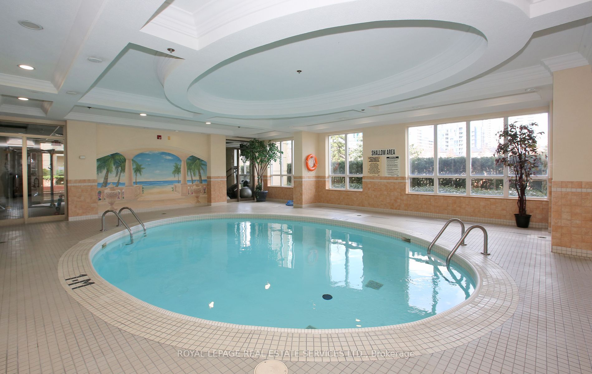 55 Harrison Garden Boulevard #808