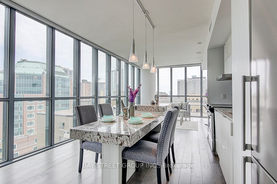 101 Charles Street E, #1101