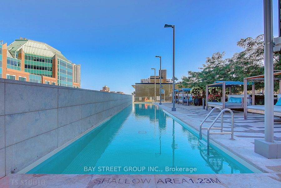 101 Charles Street E, #1101