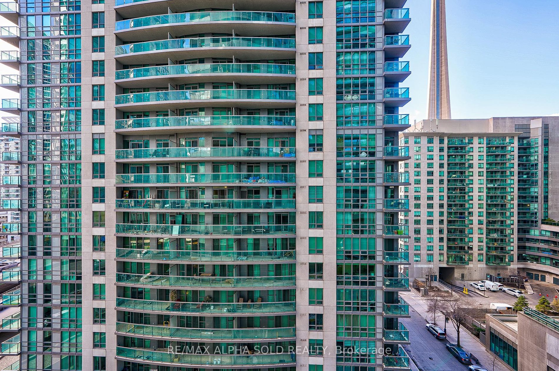 12 York St, #707