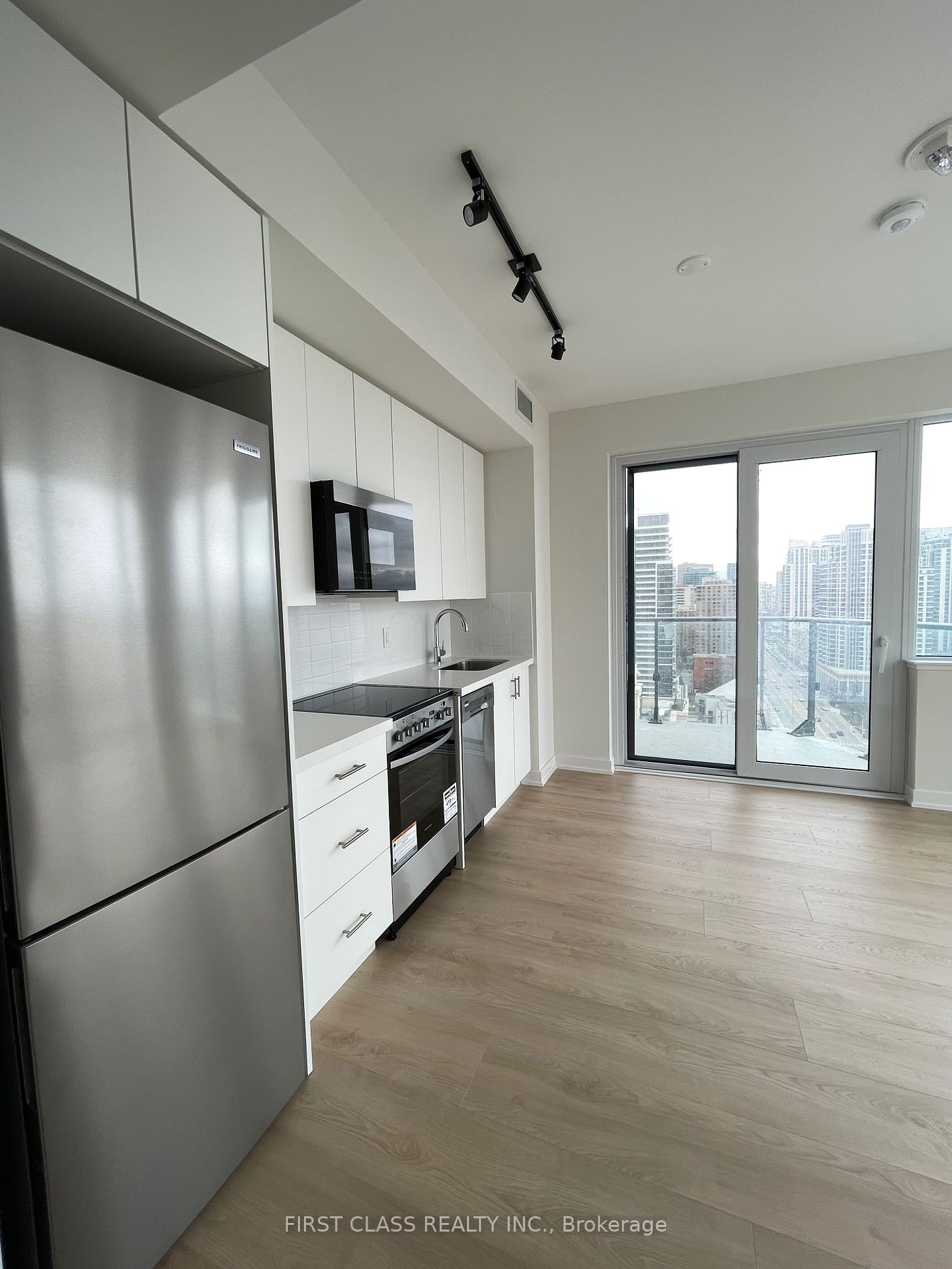 15 Ellerslie Ave, #2210