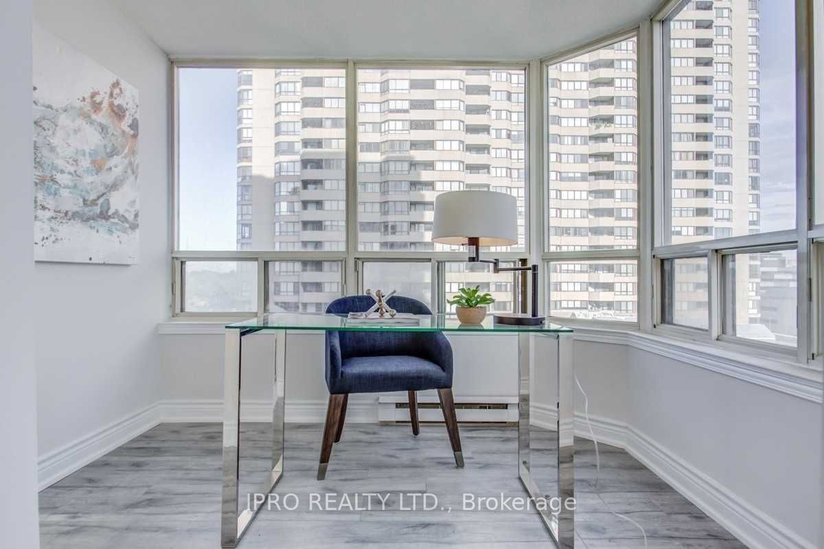 30 Greenfield Avenue, #706
