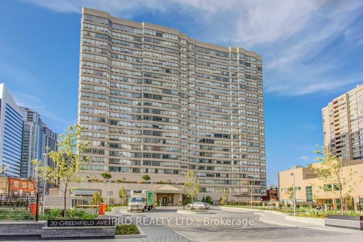 30 Greenfield Avenue, #706