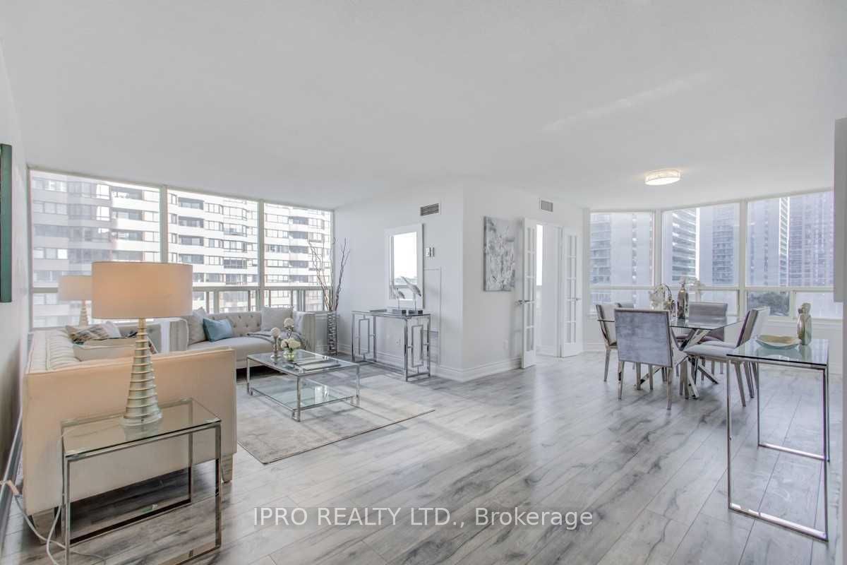 30 Greenfield Avenue, #706