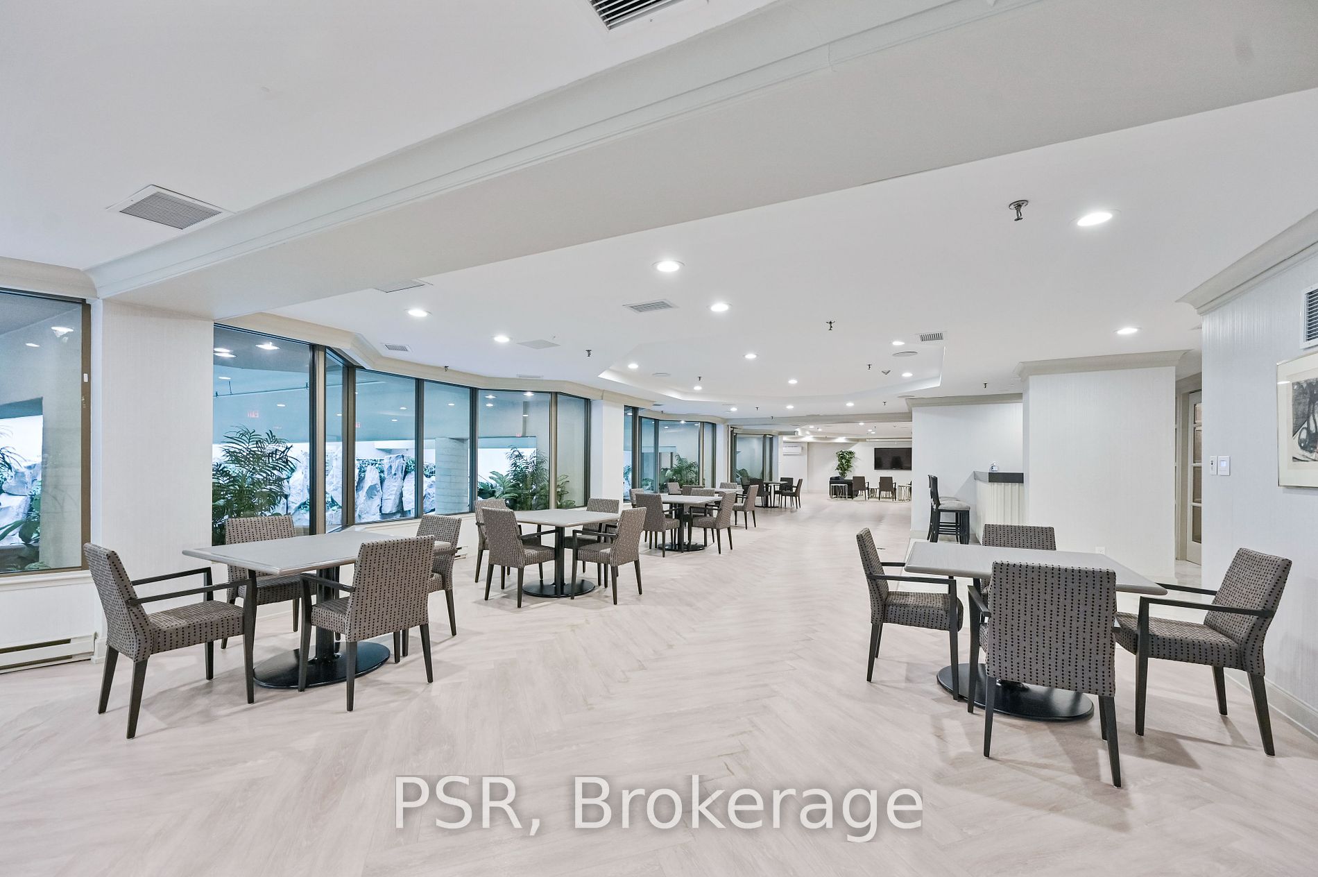 3800 Yonge Street, #PH18