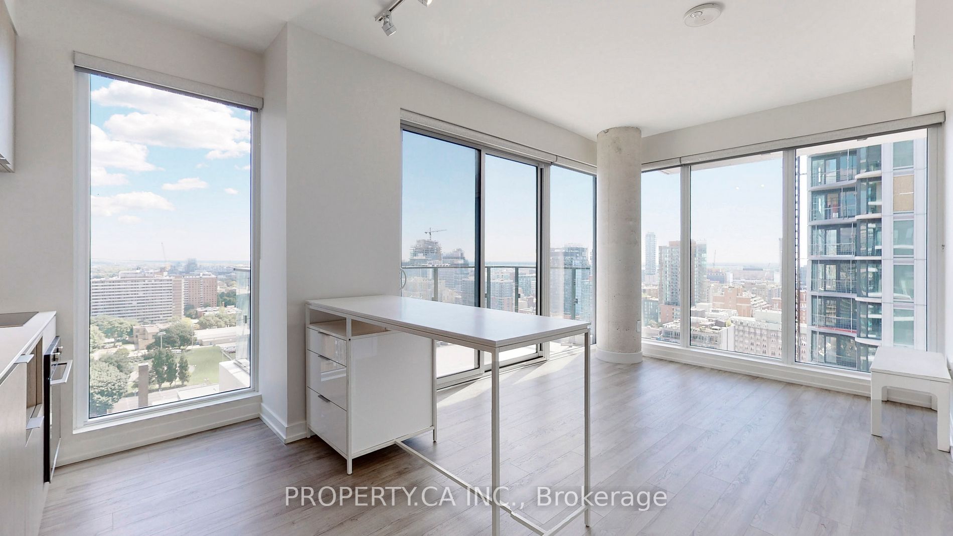 77 Shuter St, #2506