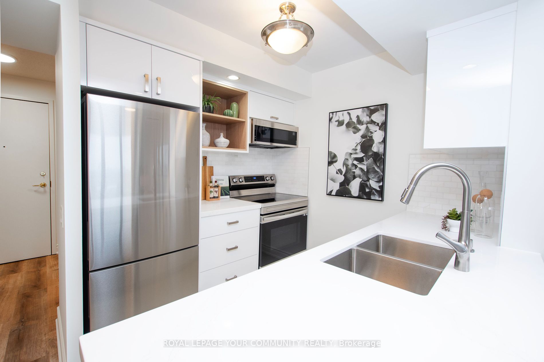10 Northtown Way, #1602