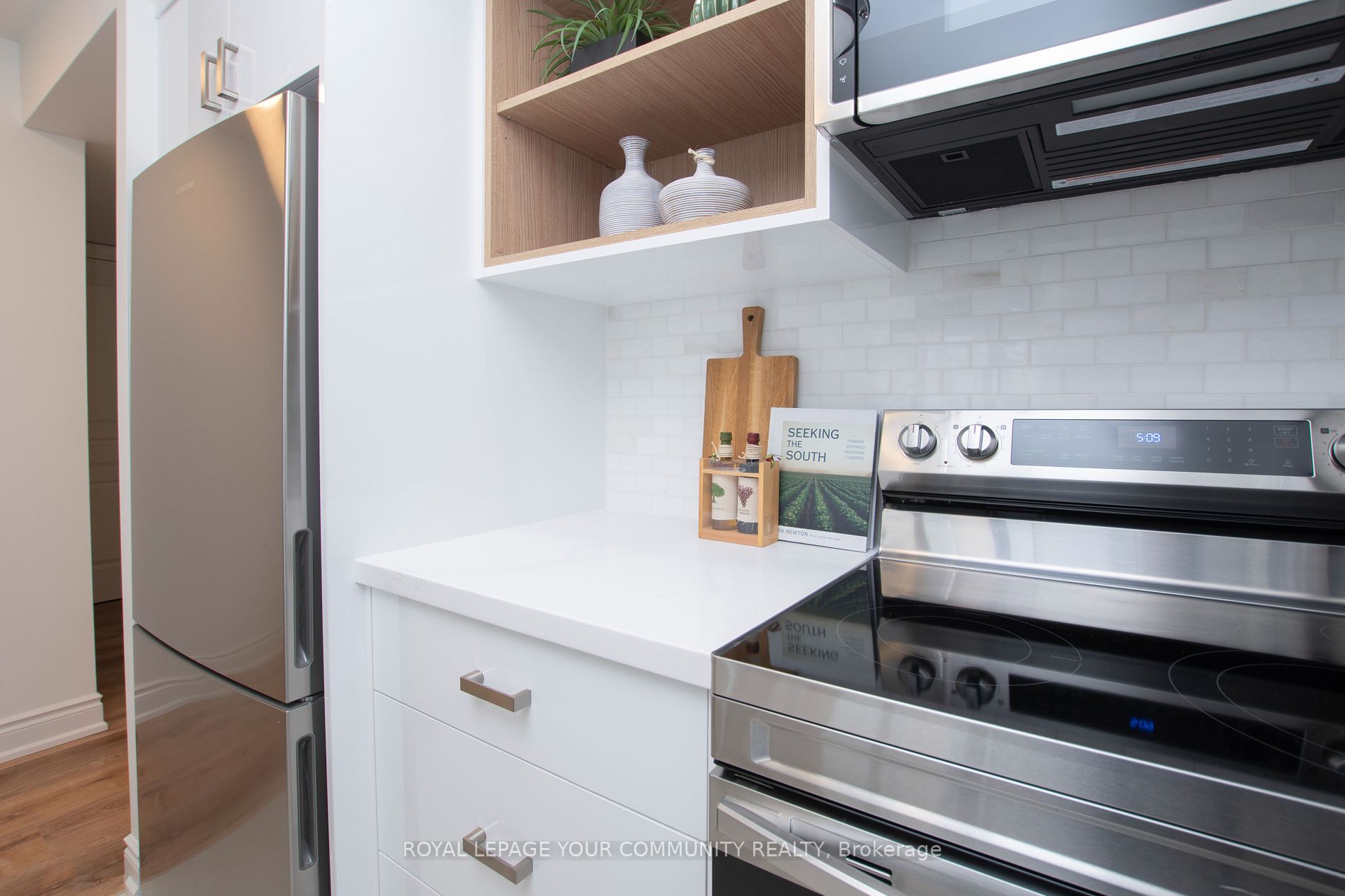 10 Northtown Way, #1602