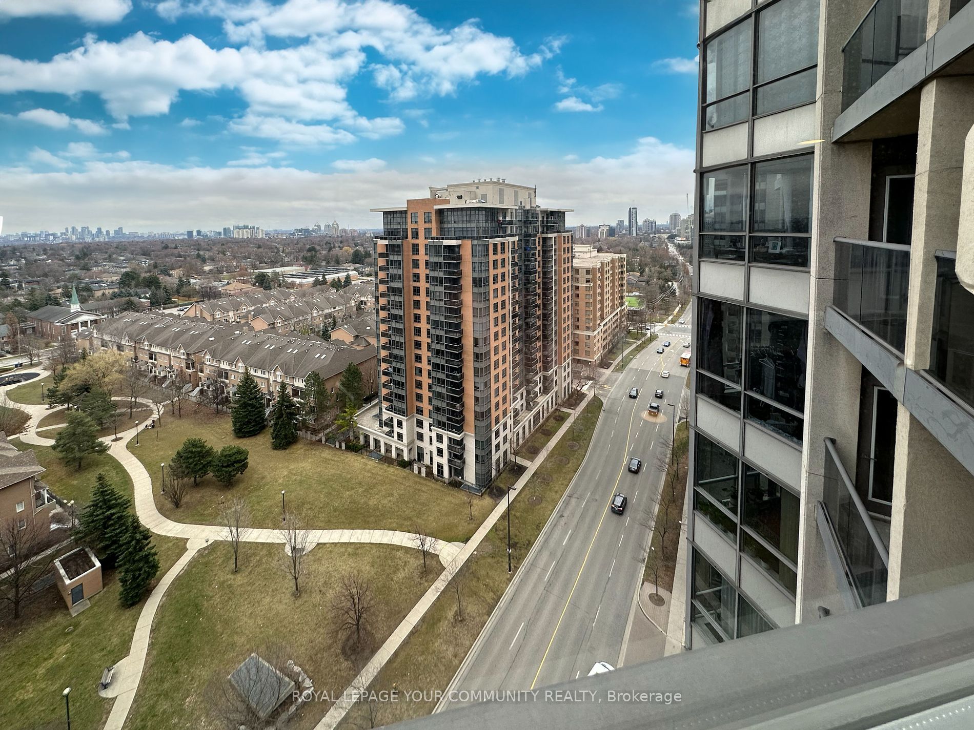 10 Northtown Way, #1602