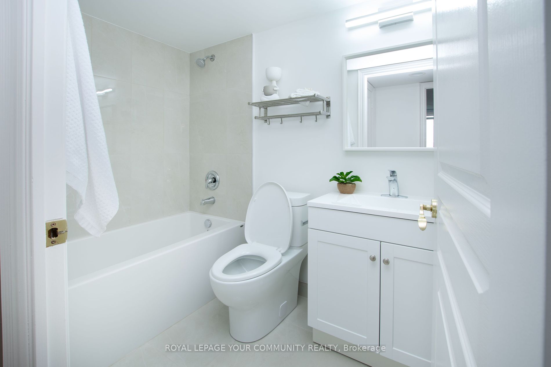 10 Northtown Way, #1602