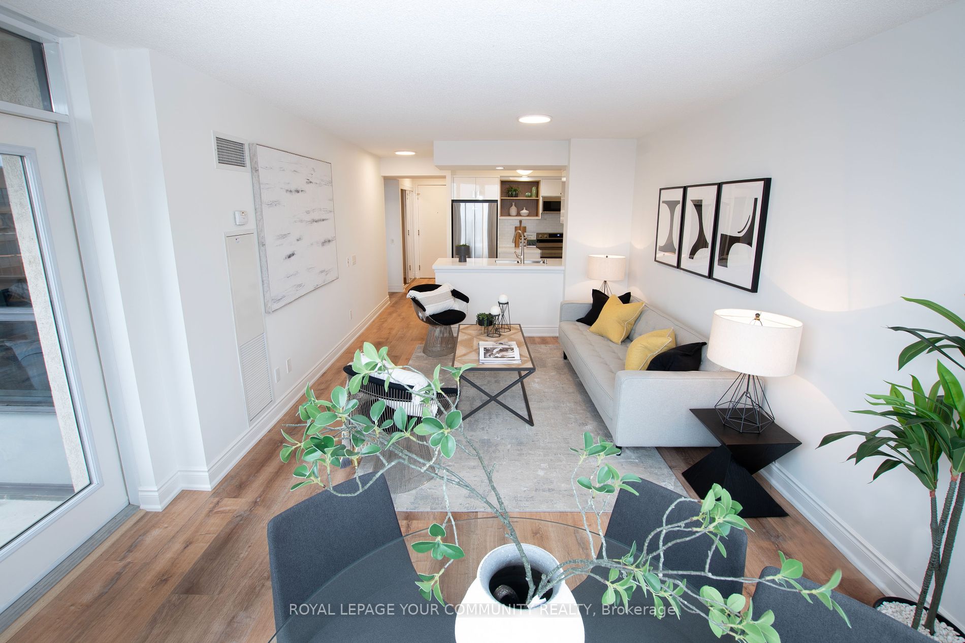 10 Northtown Way, #1602