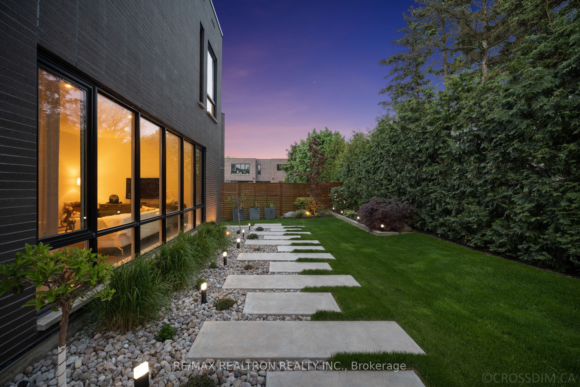 3 Valliere Place