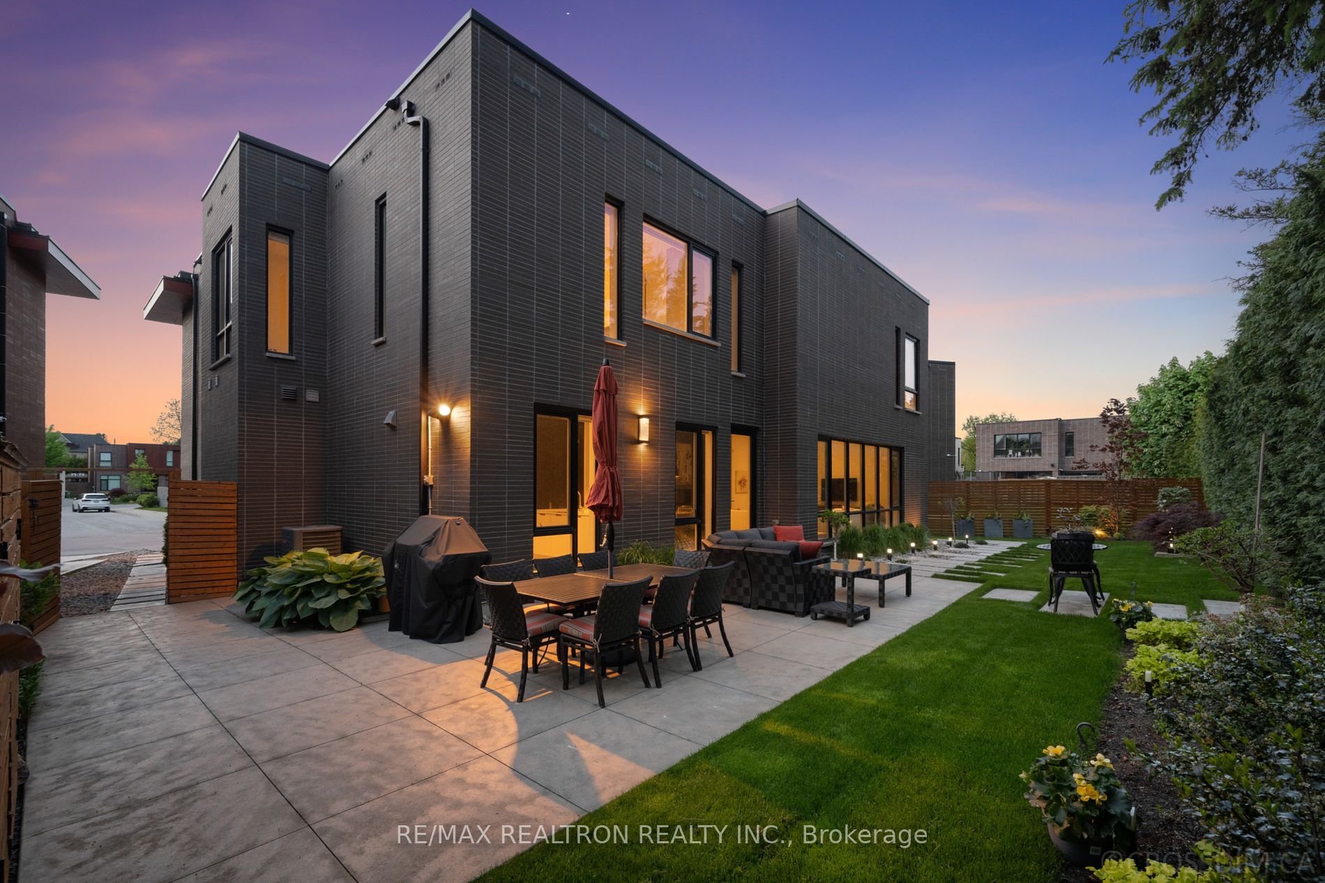 3 Valliere Place