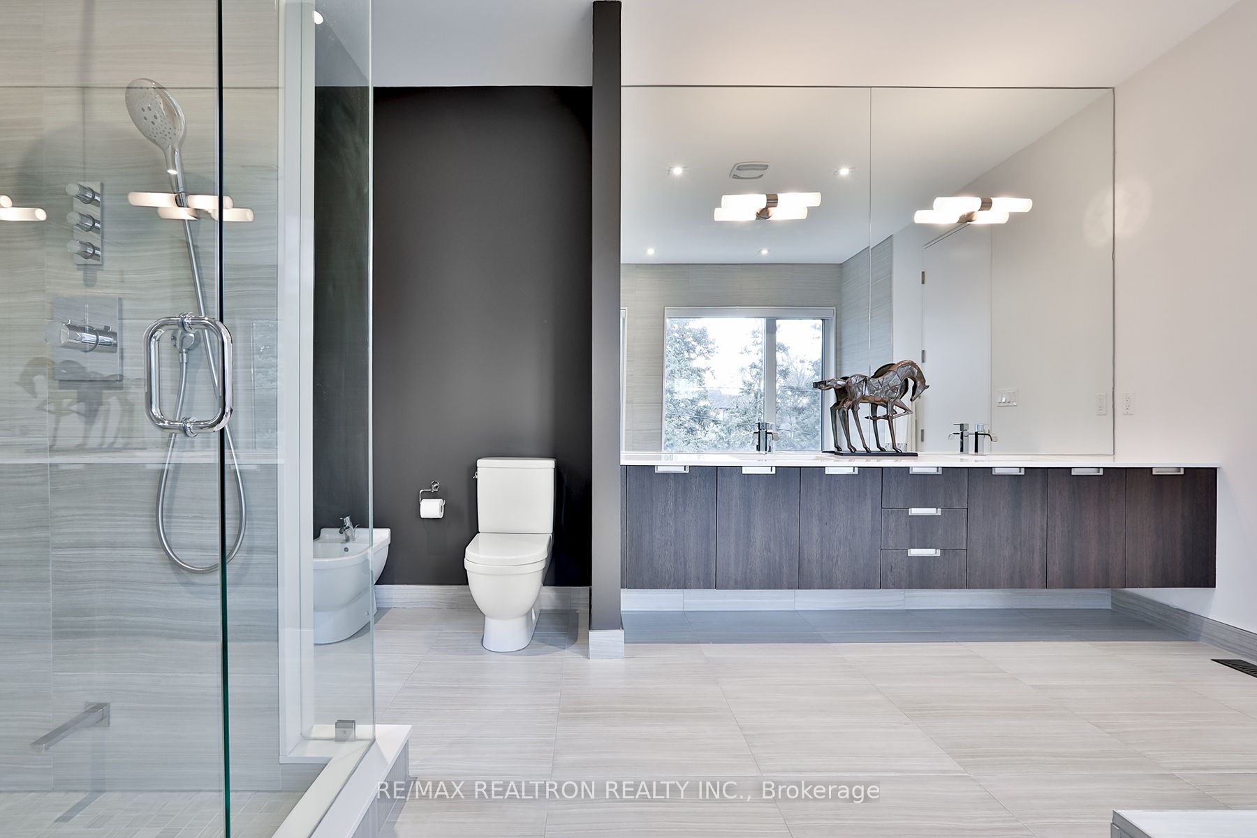 3 Valliere Place