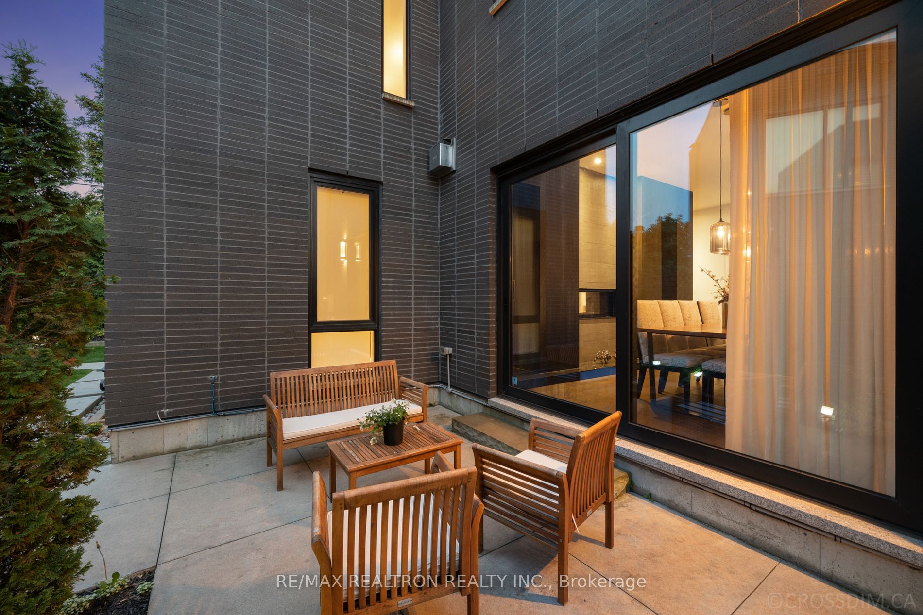3 Valliere Place