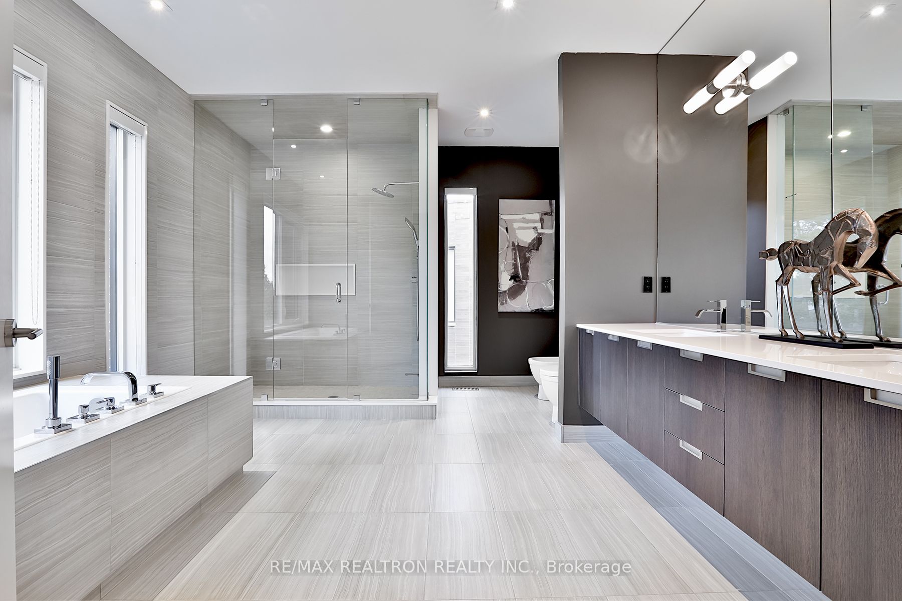 3 Valliere Place