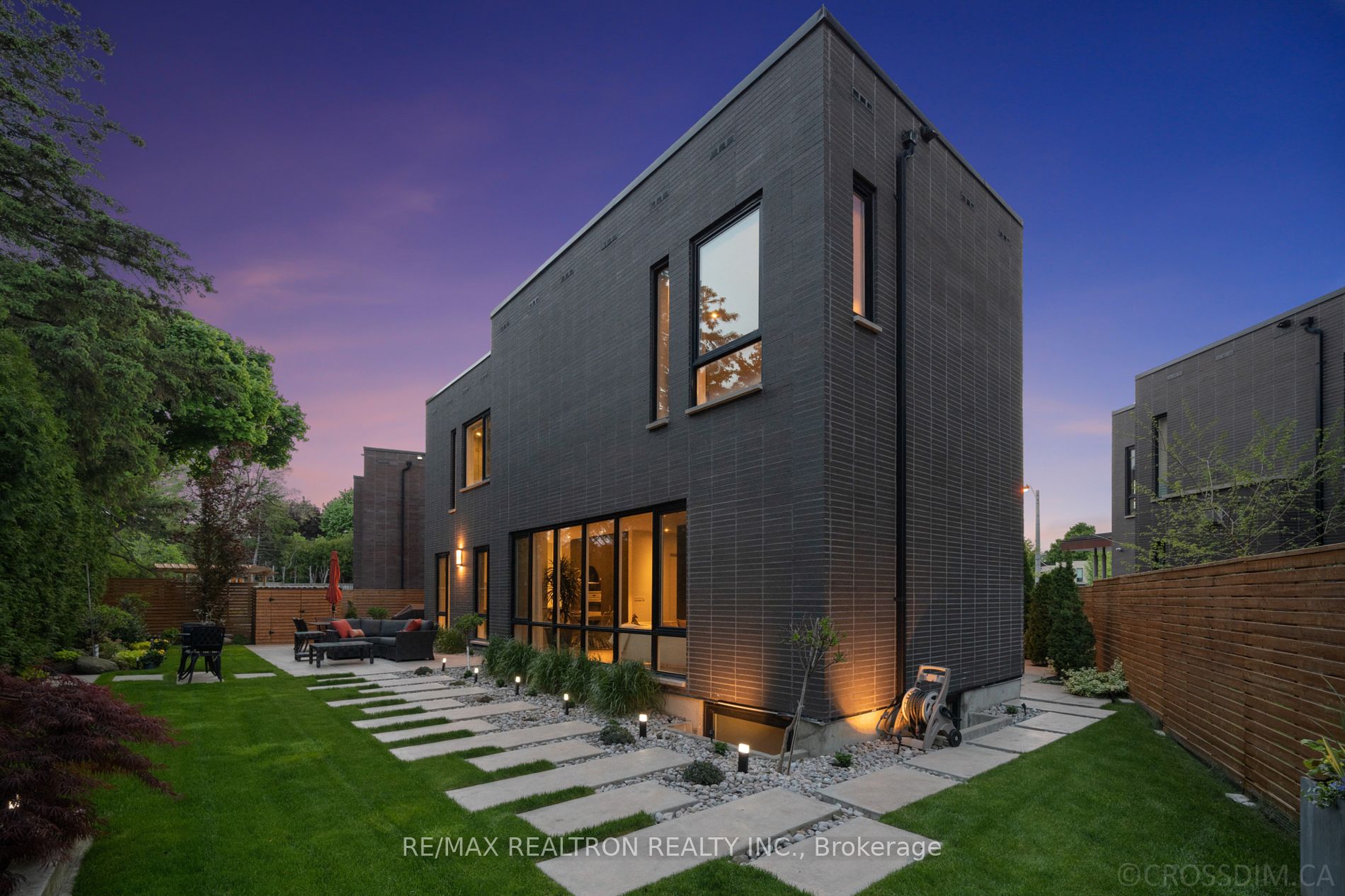 3 Valliere Place