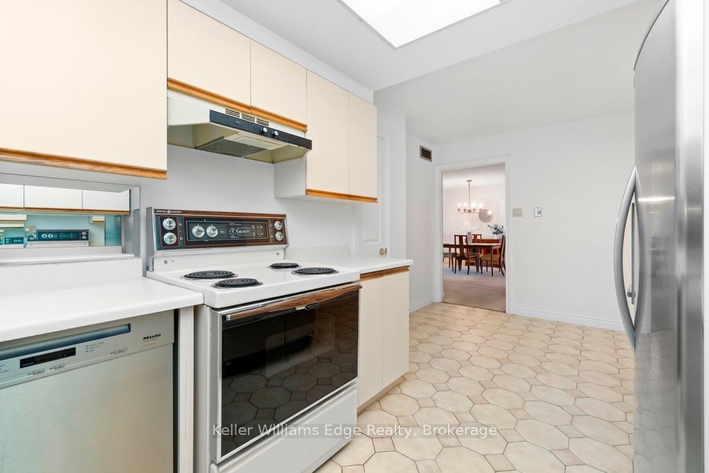65 Spring Garden Avenue, #505