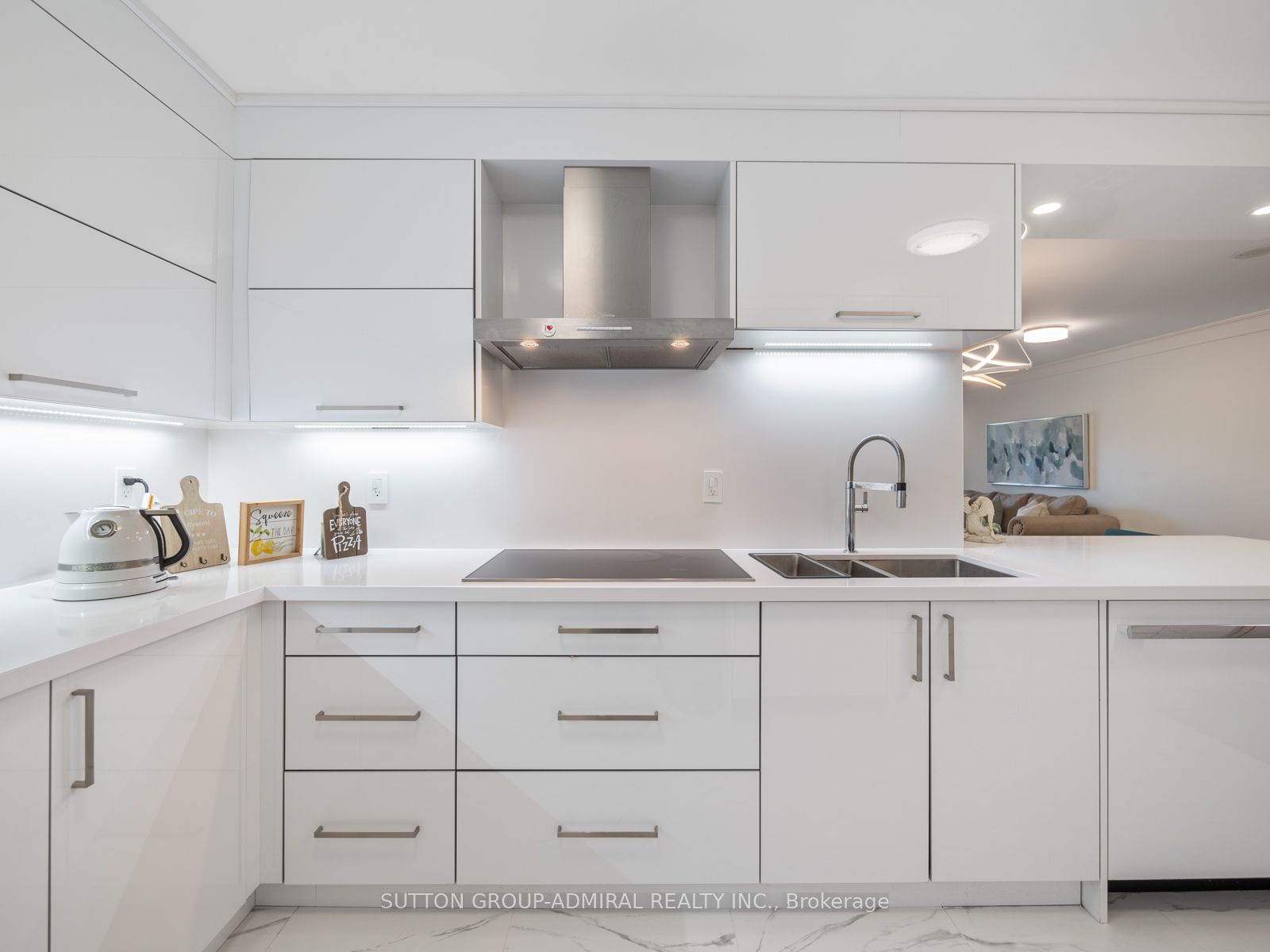 75 York Mills Road, #301