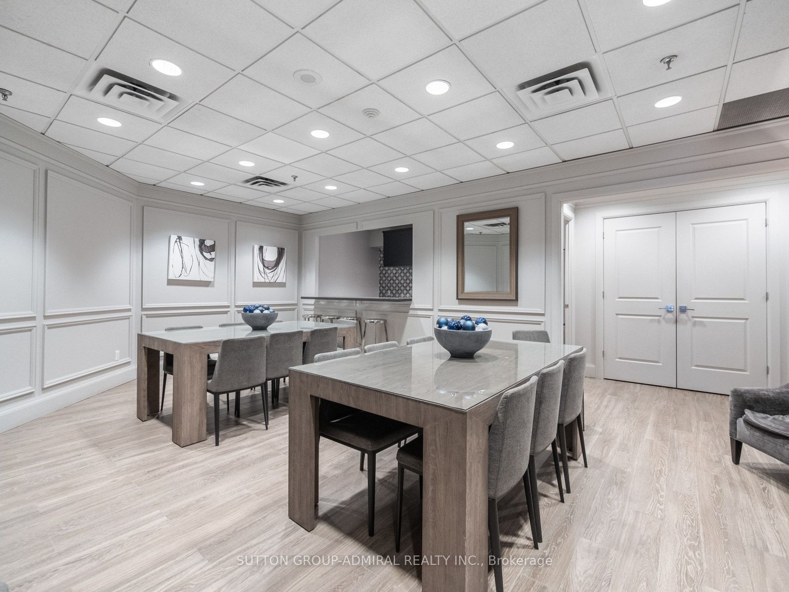 75 York Mills Road, #301