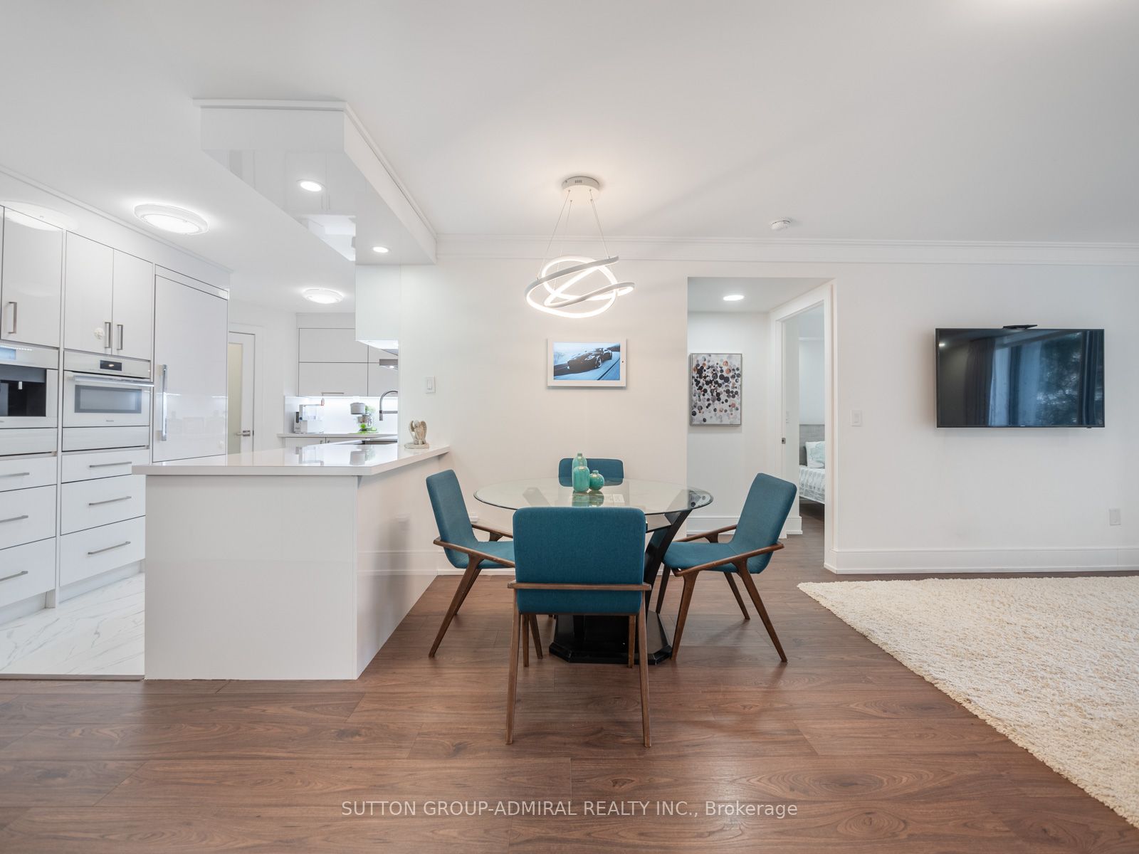 75 York Mills Road, #301